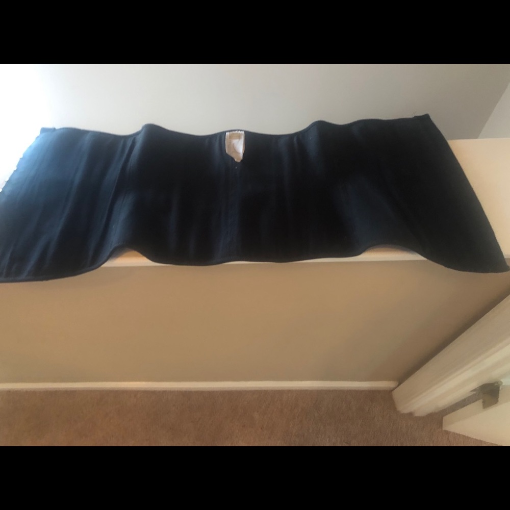 Waist Trainer - Picture 2 of 4